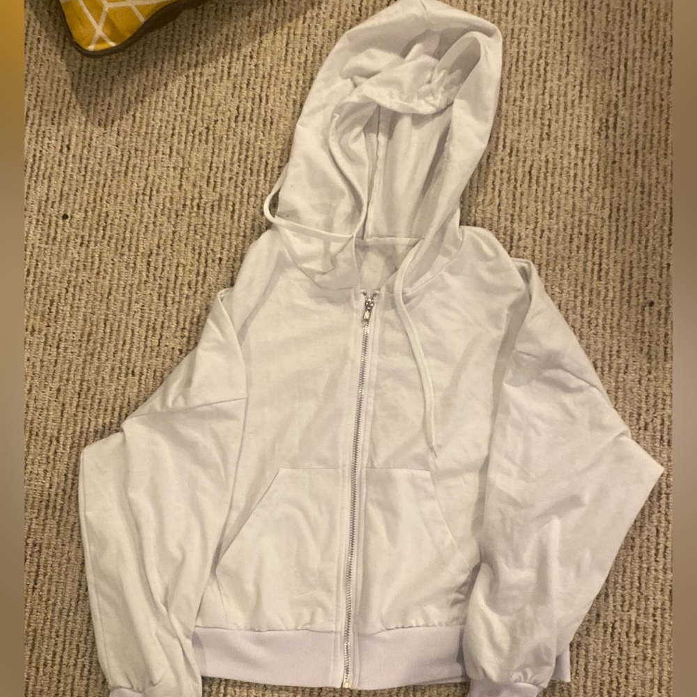 White zip up sweatshirt